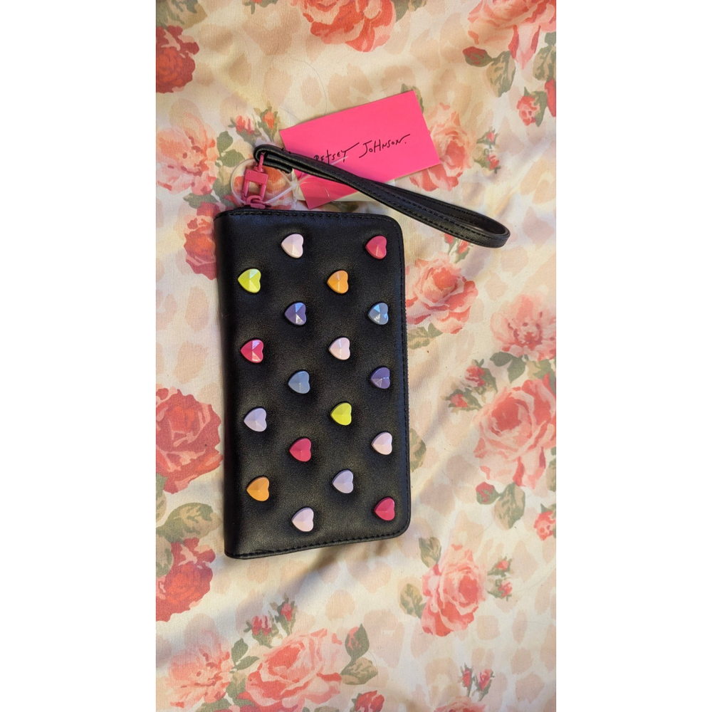 NWT Betsey Johnson hearts Wallet